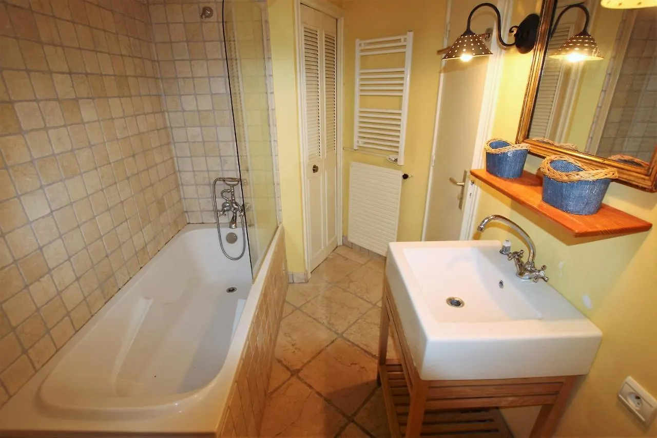 Cozy Studio Equipped With Indoor Heated Pool In Standing Residence